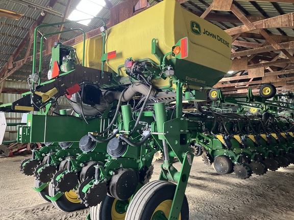 2022 John Deere 1775NT - Photo2