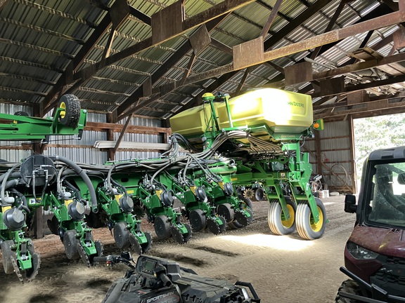 2022 John Deere 1775NT - Photo7