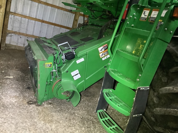 Photo of 2016 John Deere S670