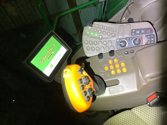 Photo of 2016 John Deere S670