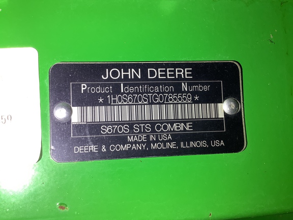 Photo of 2016 John Deere S670