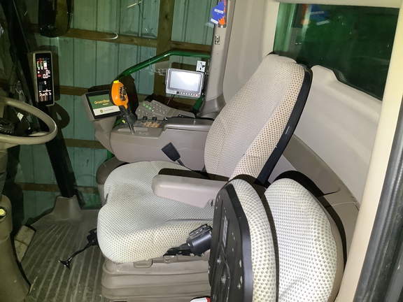 Photo of 2016 John Deere S670