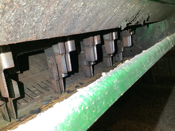 Photo of 2016 John Deere S670