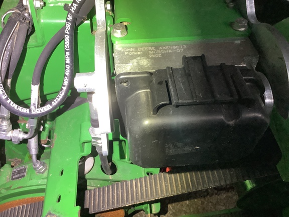 Photo of 2016 John Deere S670