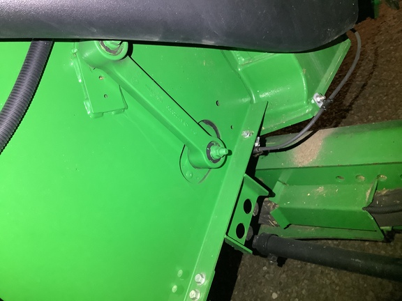 Photo of 2016 John Deere S670