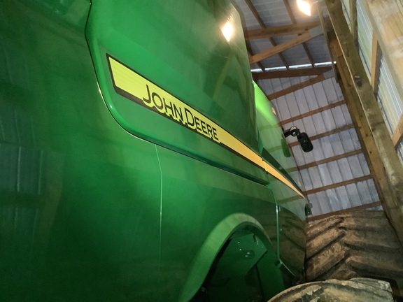 Photo of 2016 John Deere S670