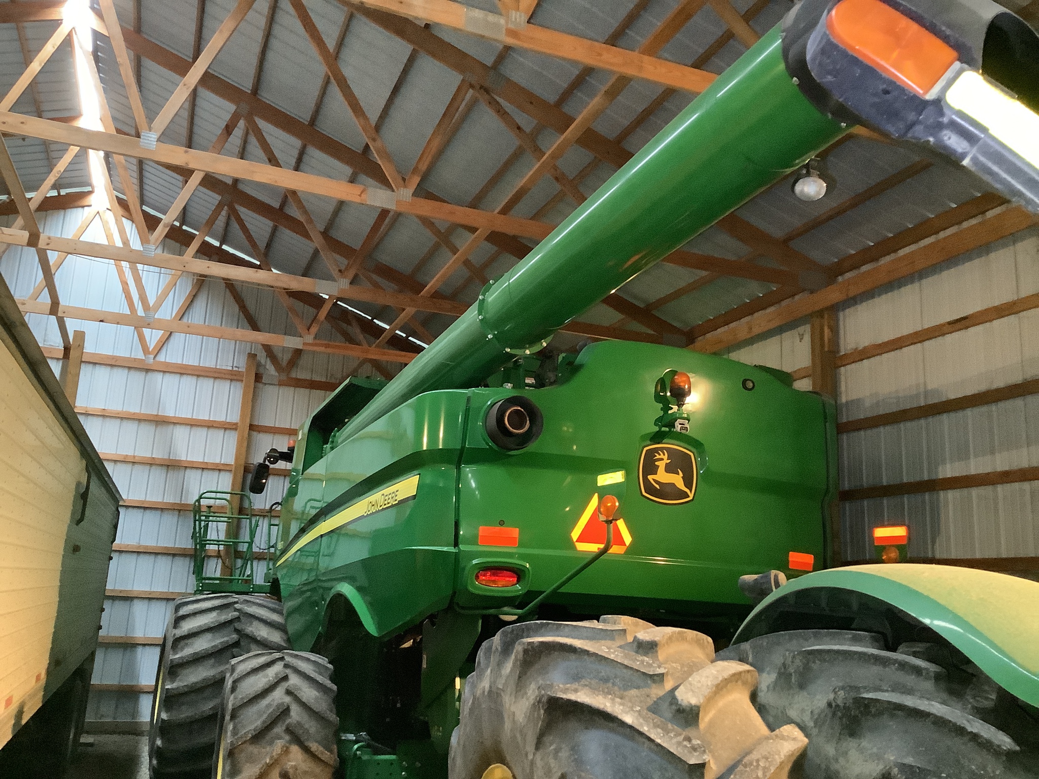 2016 John Deere S670
