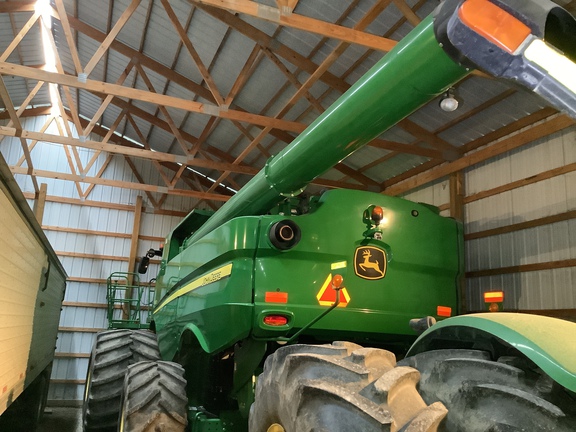 Photo of 2016 John Deere S670