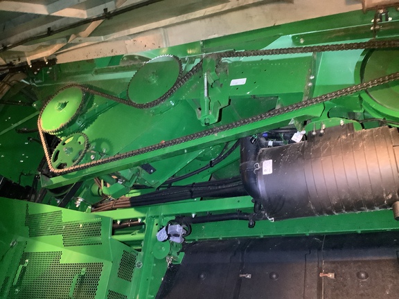 Photo of 2016 John Deere S670