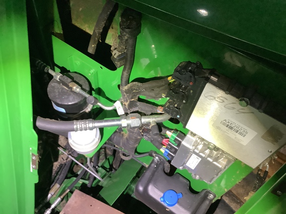 Photo of 2016 John Deere S670