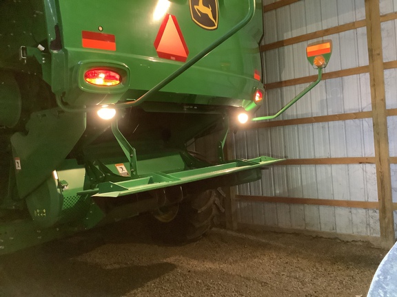 Photo of 2016 John Deere S670