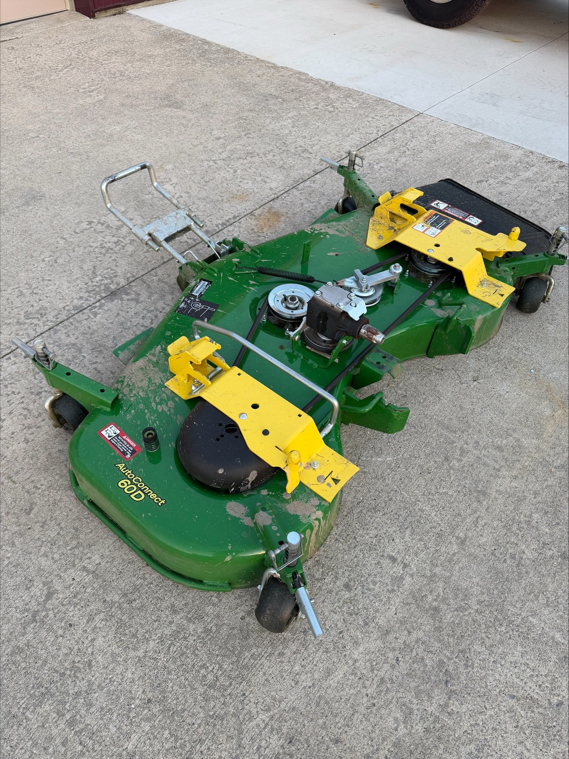 2024 John Deere 1025R Image 10