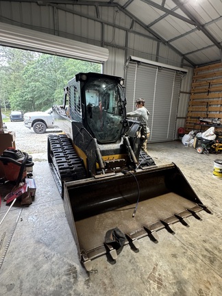2023 John Deere 325G-5
