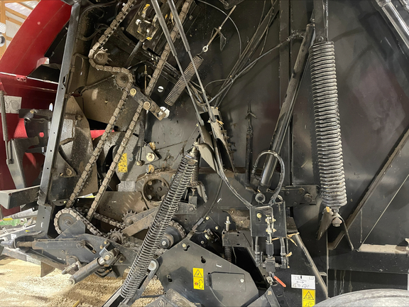 2016 Case IH RB565 PREMIUM - Photo13
