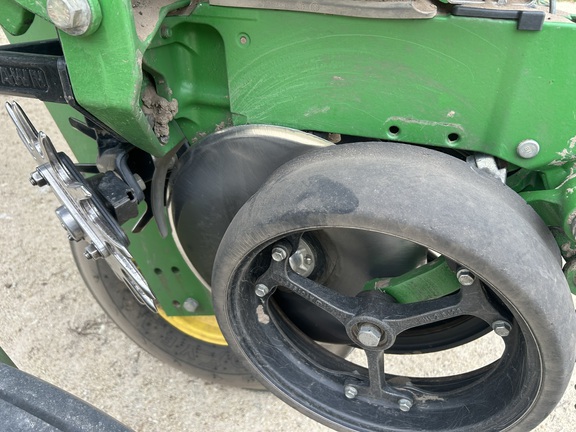 2011 John Deere 1770NT CCS (11th thumbnail)