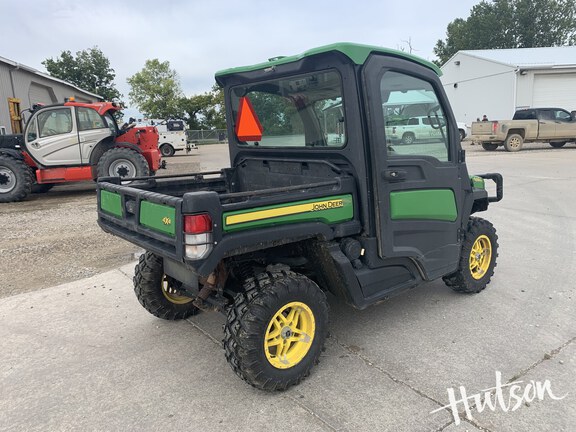Photo of 2018 John Deere XUV 835R