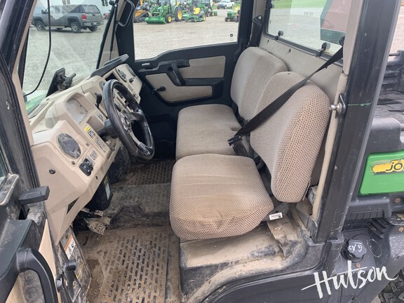 Photo of 2018 John Deere XUV 835R