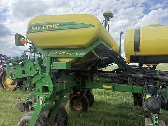 2015 John Deere 1775NT - Photo3