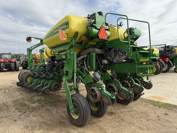 2015 John Deere 1775NT - Photo4