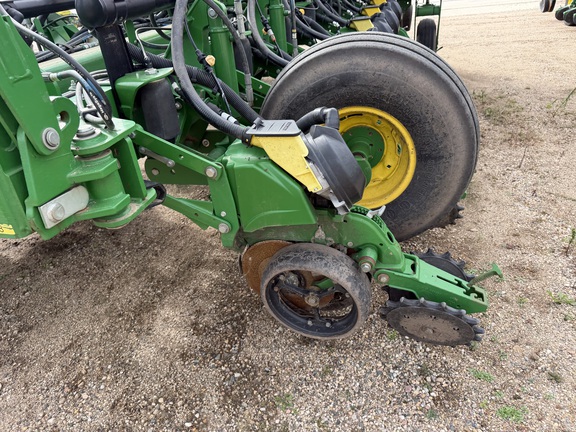 2015 John Deere 1775NT - Photo12