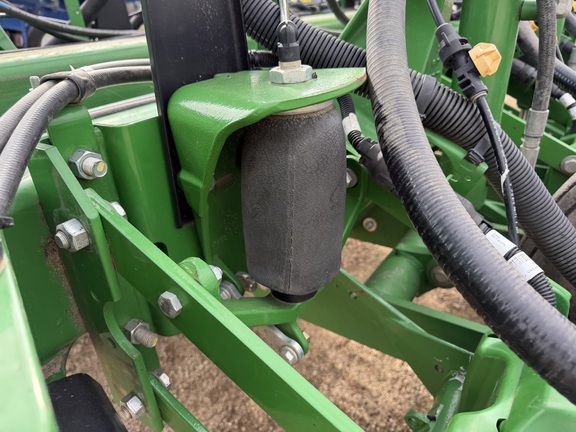2015 John Deere 1775NT - Photo13