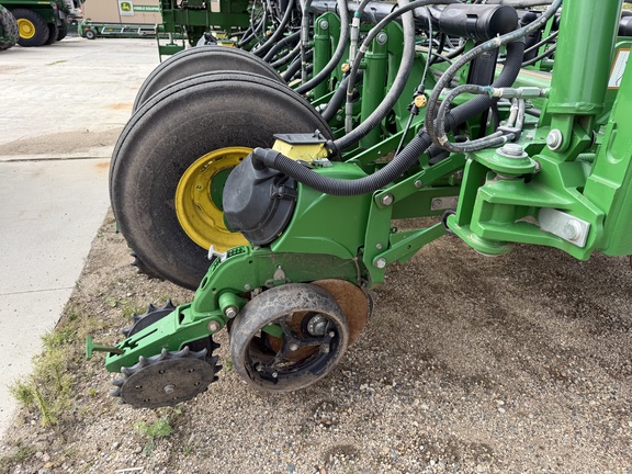 2015 John Deere 1775NT - Photo18