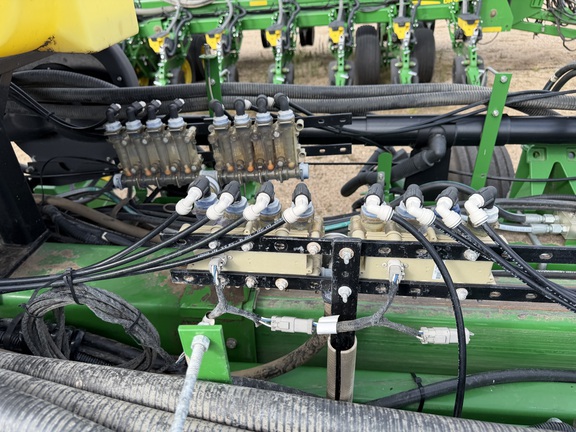 2015 John Deere 1775NT - Photo24