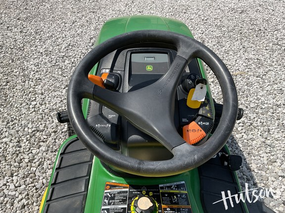 Photo of 2006 John Deere X304