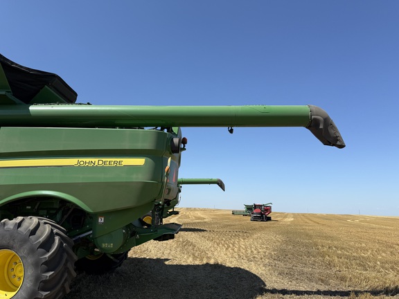2014 John Deere S670 (10th thumbnail)