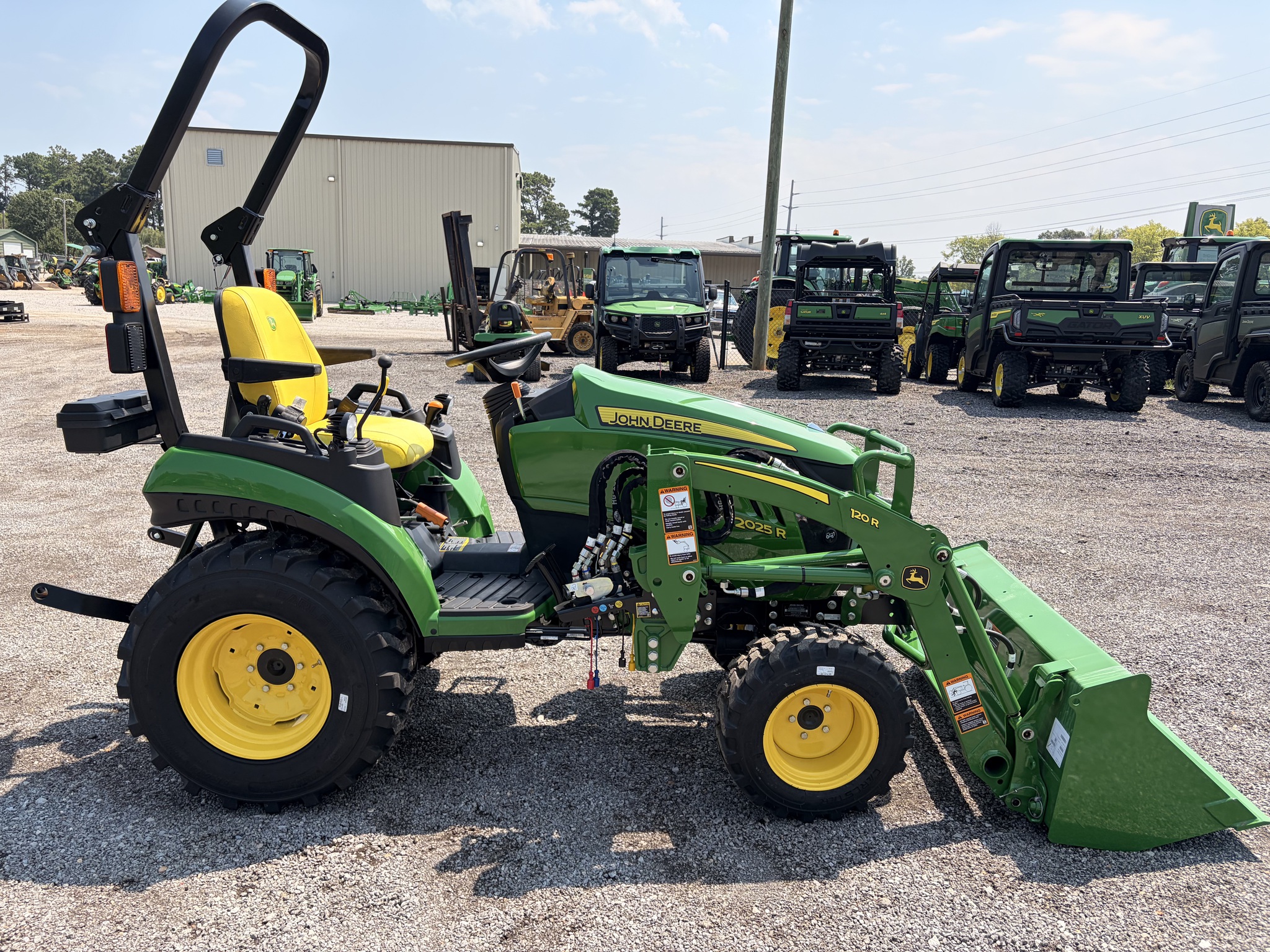 2026 John Deere 2025R