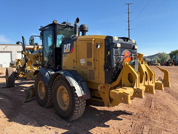 2013 Caterpillar 140M2 AWD