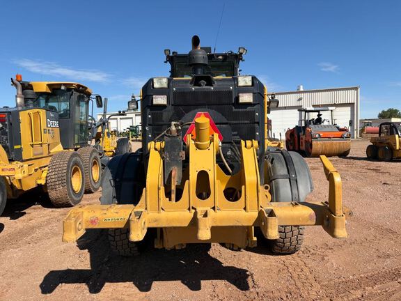 2013 Caterpillar 140M2 AWD