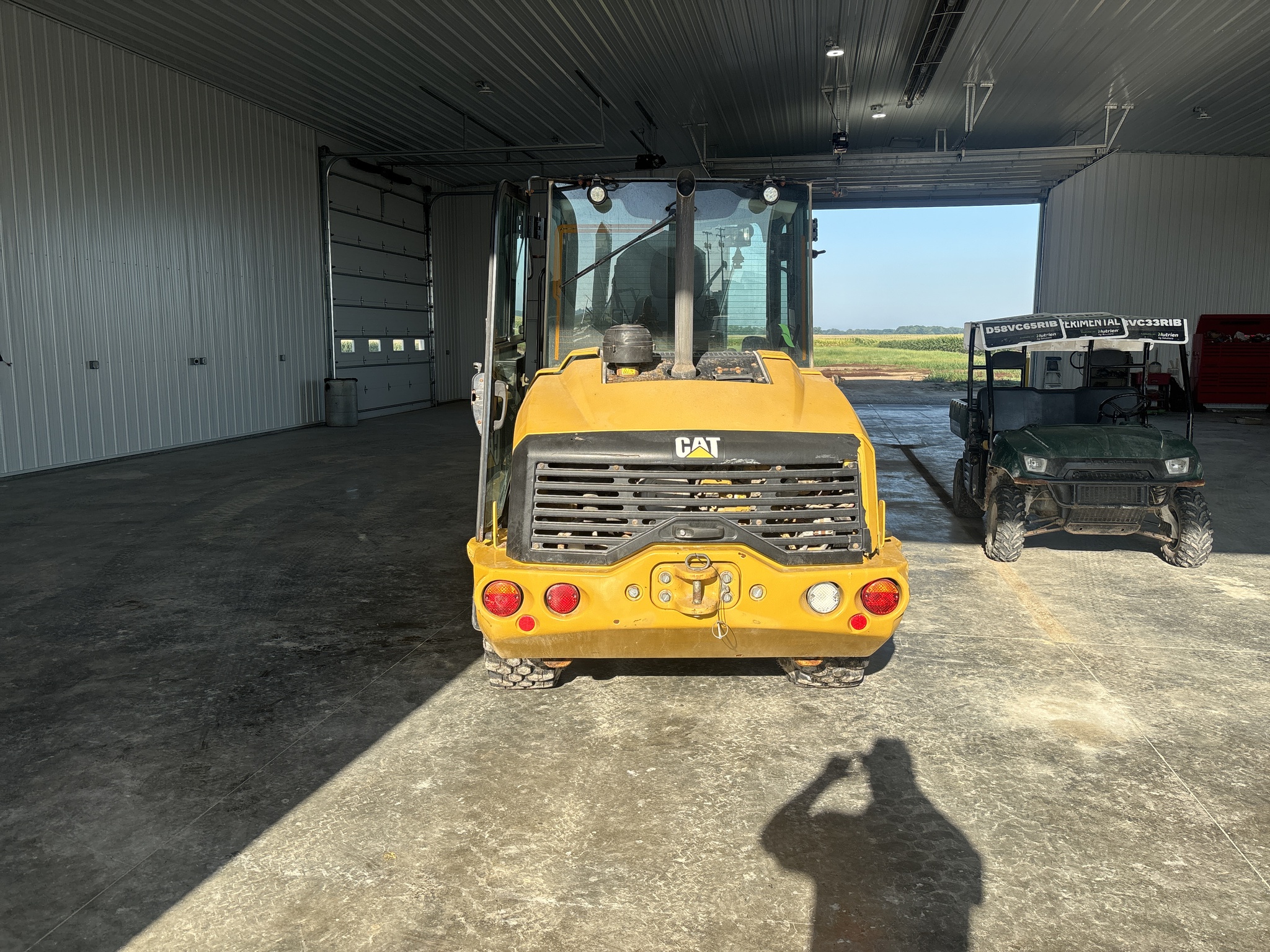 Used 2020 Caterpillar 906M Compact Loaders at Koenig Equipment in Knightstown, IN - PhotoXL13