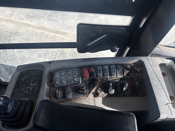 Used 2020 Caterpillar 906M Compact Loaders at Koenig Equipment in Knightstown, IN - Photo8