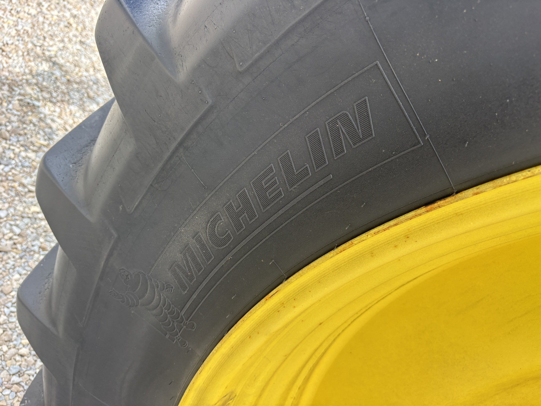 Used 2013 John Deere 8235R Row Crop Tractors at Koenig Equipment in Knightstown, IN - PhotoXL20