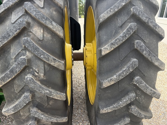 Used 2013 John Deere 8235R Row Crop Tractors at Koenig Equipment in Knightstown, IN - Photo24