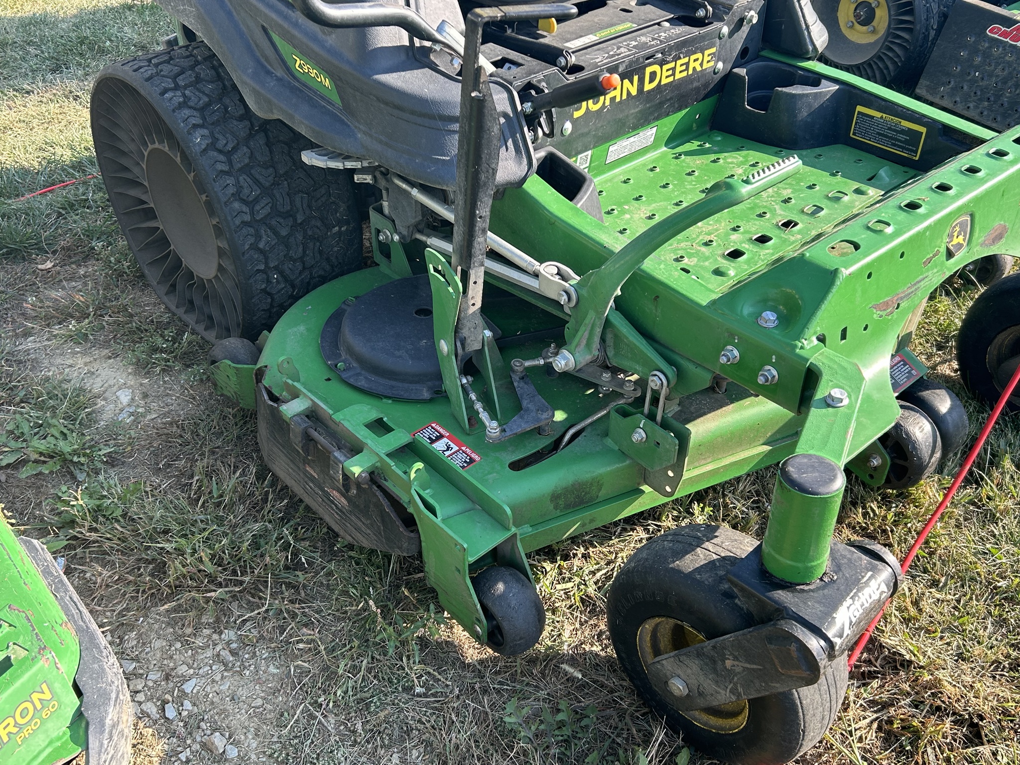 Used 2023 John Deere Z930M Zero Turn Mowers at Koenig Equipment in Franklin, IN - PhotoXL7