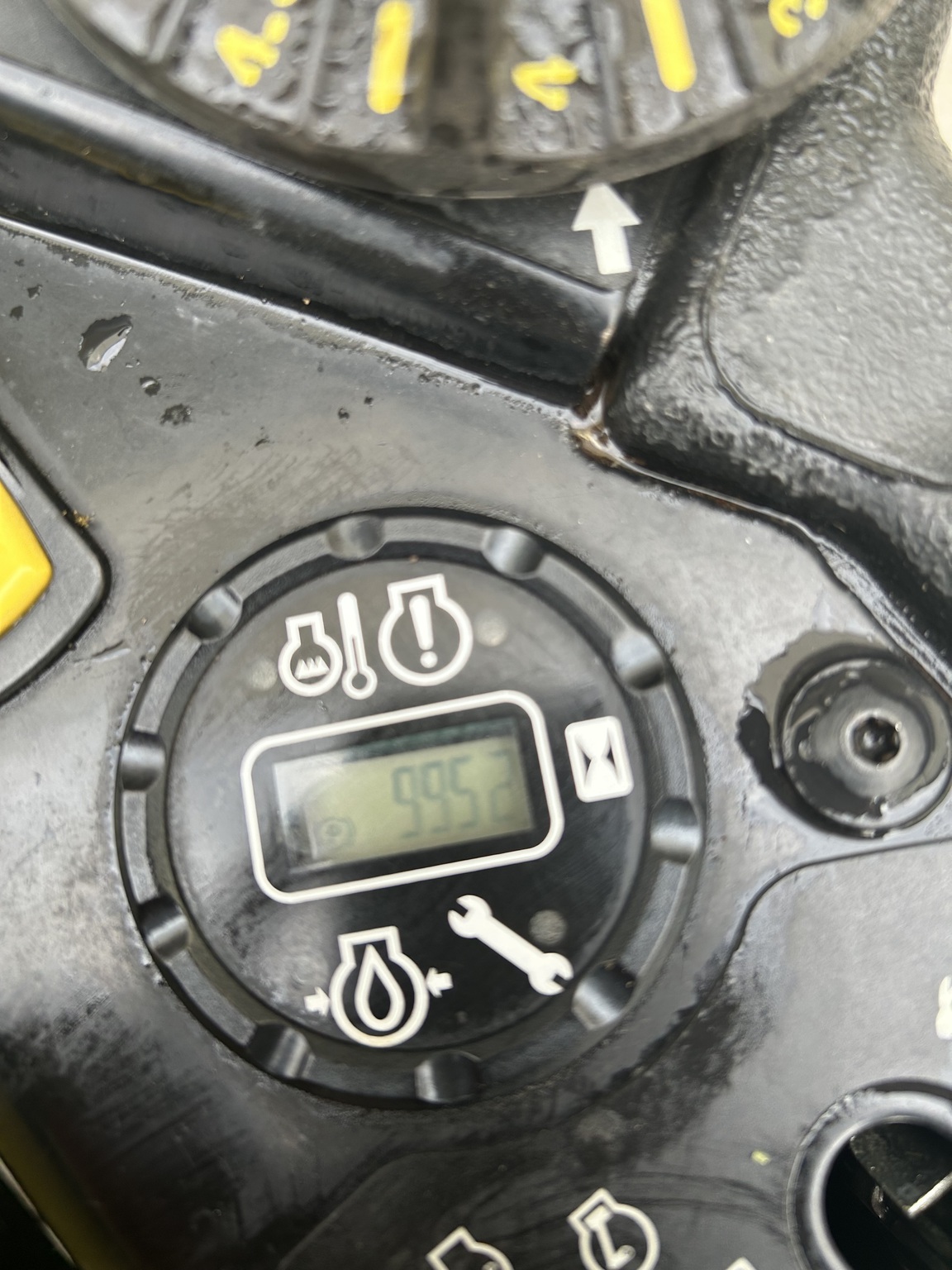 Used 2023 John Deere Z930M Zero Turn Mowers at Koenig Equipment in Franklin, IN - PhotoXL9