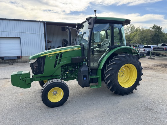 2023 John Deere 5095M