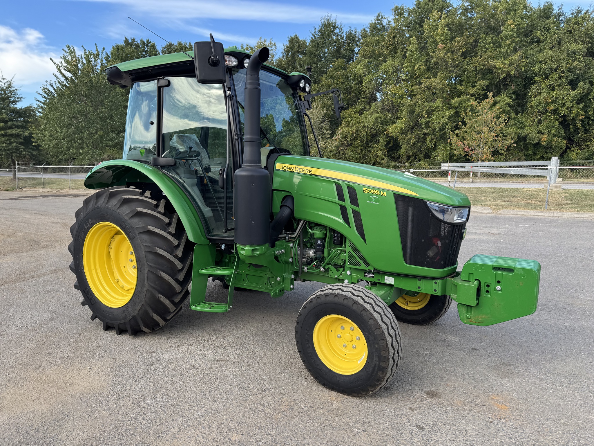 2023 John Deere 5095M