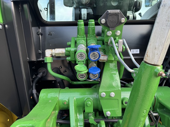 2023 John Deere 5095M