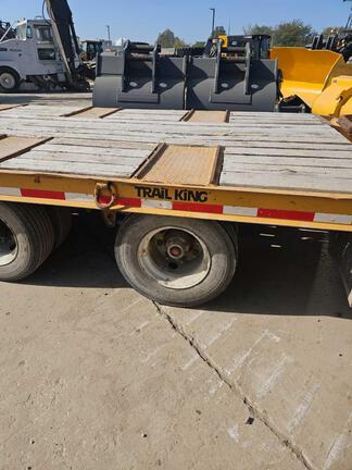 2019 Trail King TK60LP