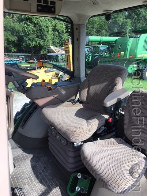 2015 John Deere 7230R Image 6