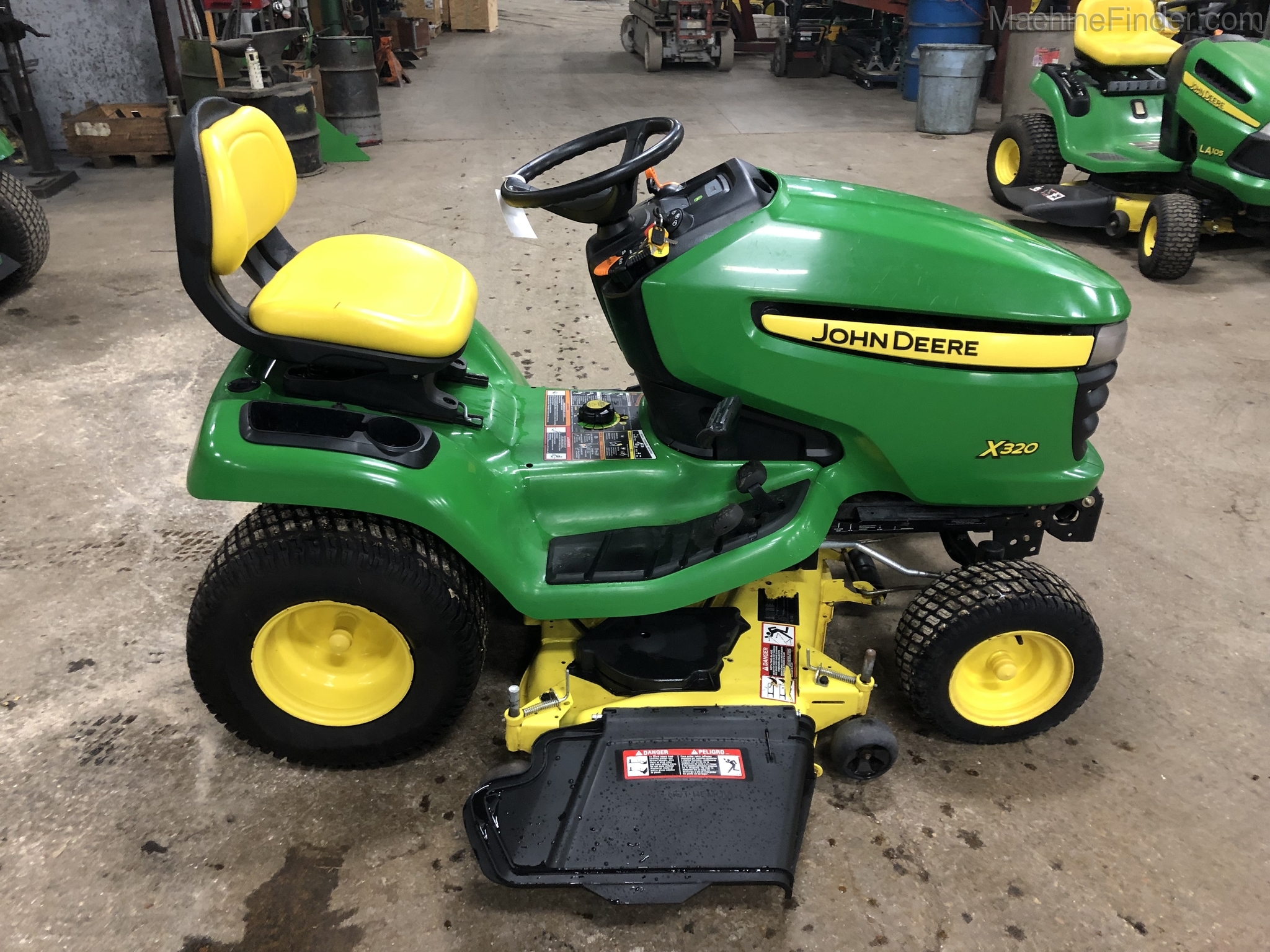 John Deere X320