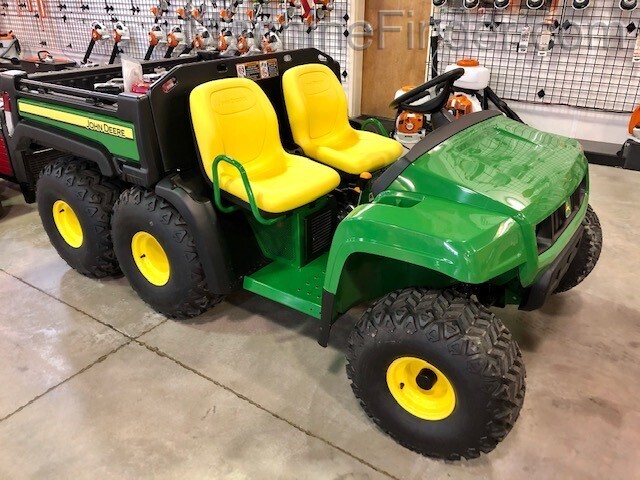 2020 John Deere TH 6x4 Gas Image 10