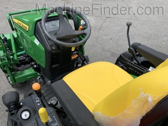 2021 John Deere 2025R Image 4