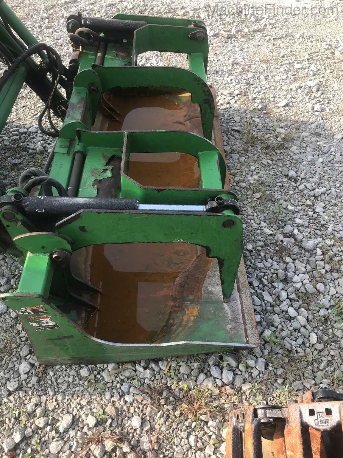 2011 Frontier AD11E Image 2