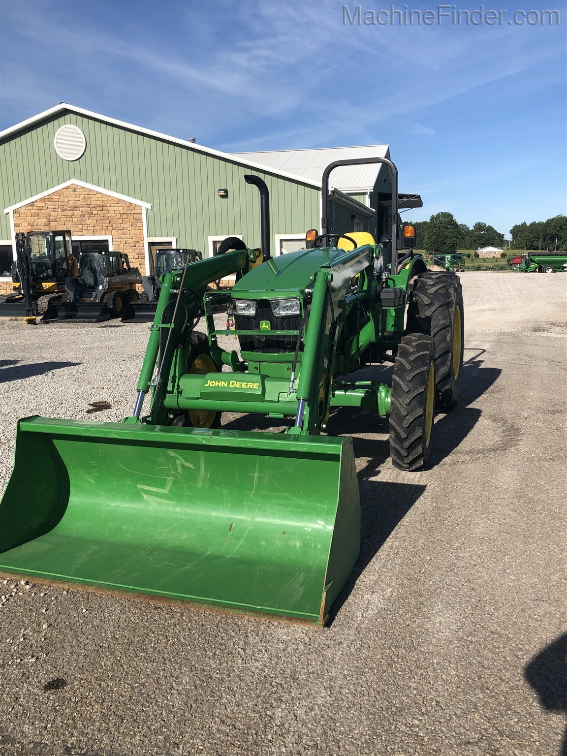 2018 John Deere 5065E Image 3