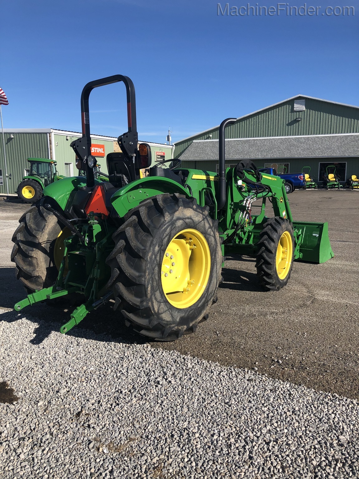 2018 John Deere 5065E Image 10
