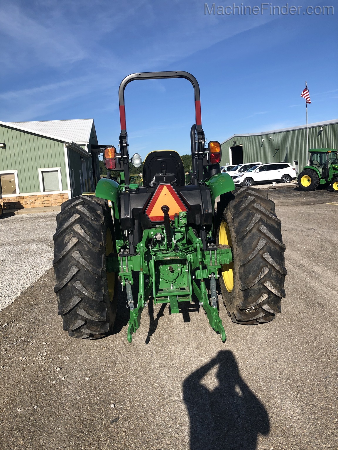 2018 John Deere 5065E Image 11